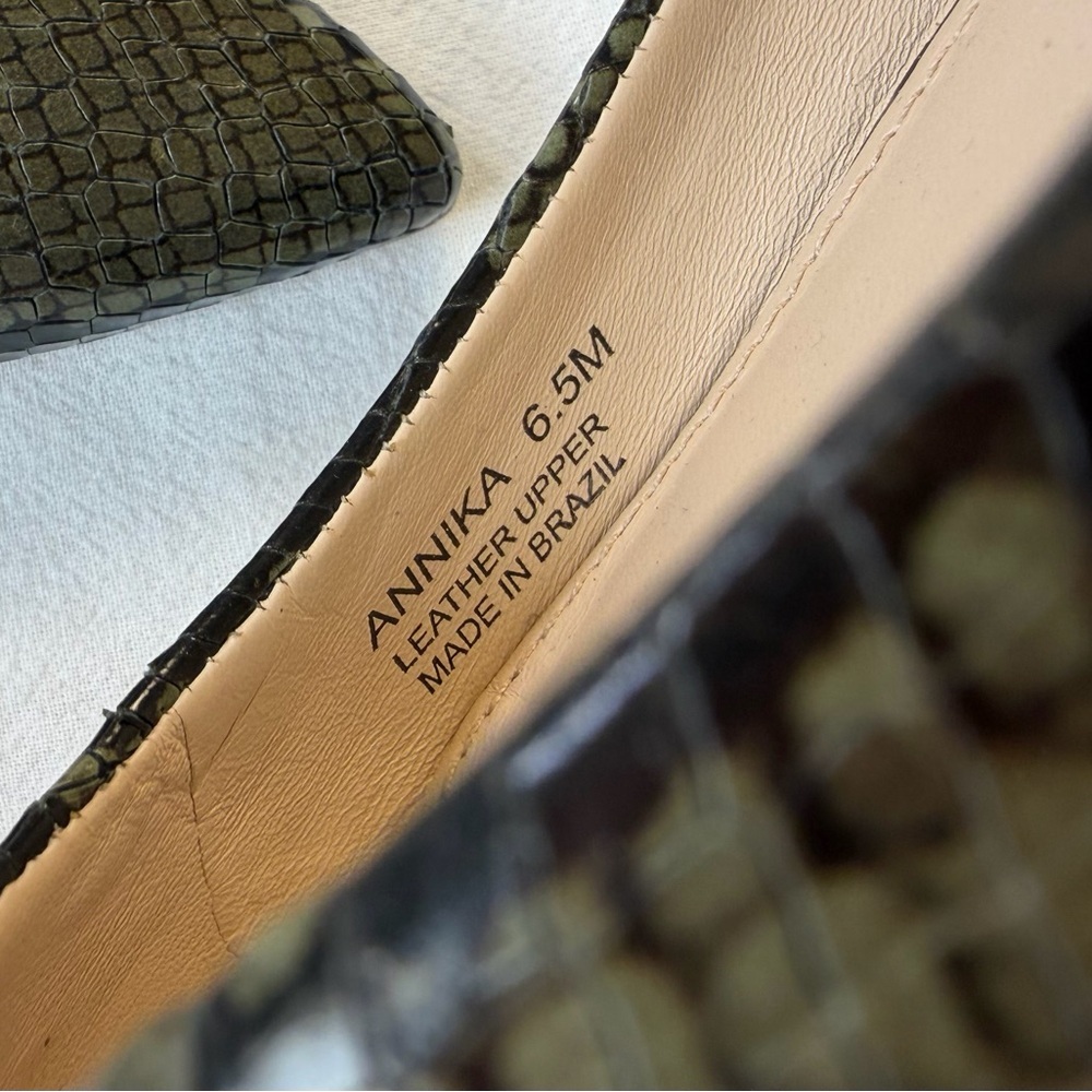 Botkier Annika Olive Snake-Print Pointed Flats 6.5 - Picture 6 of 6